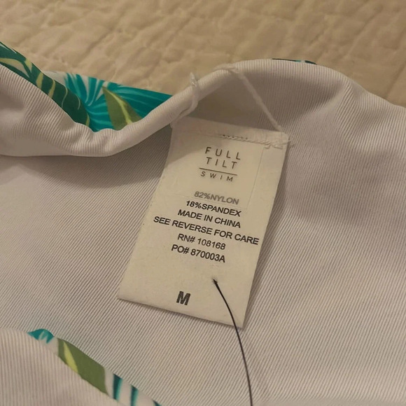 Full Tilt bikini bottoms size Medium NEW - Picture 3 of 5